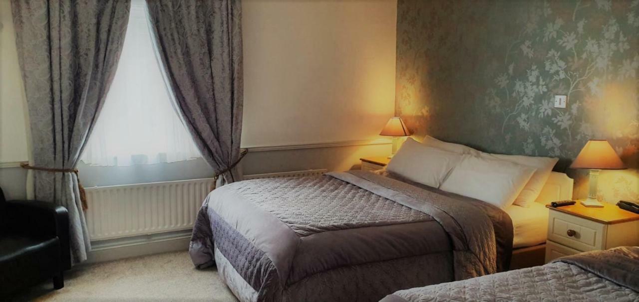 Danagher'S Hotel Cong Eksteriør billede